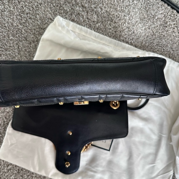 Near perfect condition, Gucci Medium  Maramont pearl purse - Picture 8 of 8